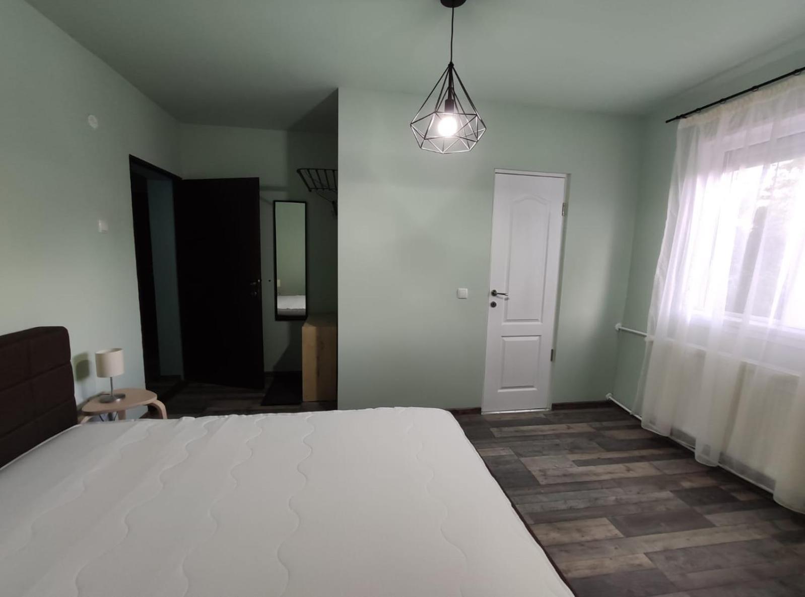 Podgoria Guesthouse- Camere De Inchiriat Орадя Номер фото